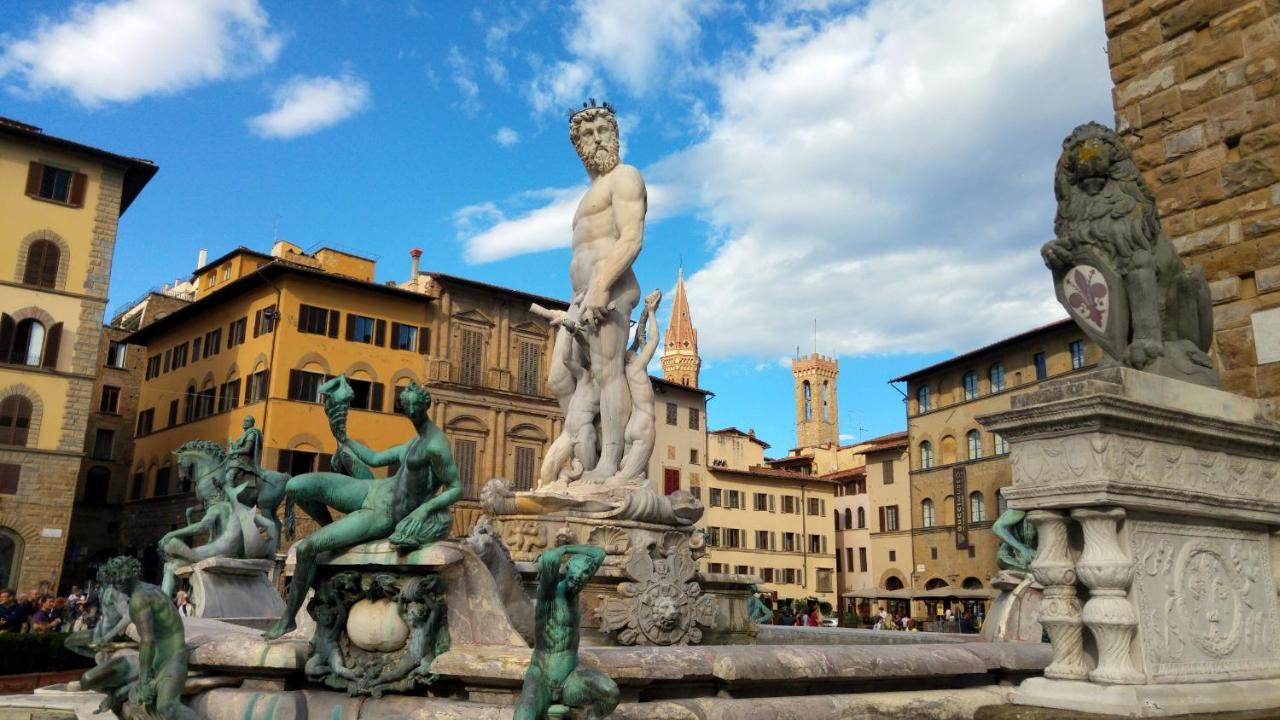 Historic Center Palace - Huge 4 Bedrooms Santa Croce Apartment - By Likehome佛罗伦萨 外观 照片