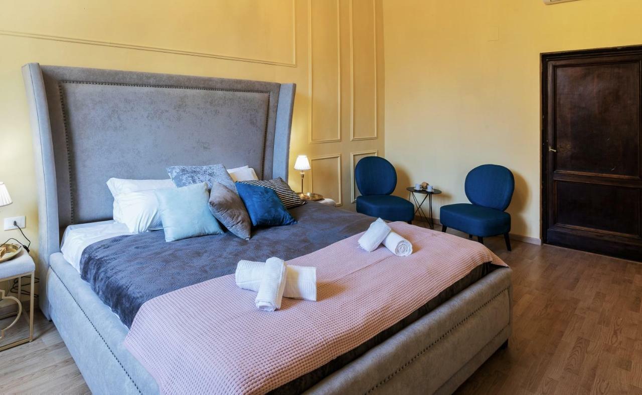 Historic Center Palace - Huge 4 Bedrooms Santa Croce Apartment - By Likehome佛罗伦萨 外观 照片