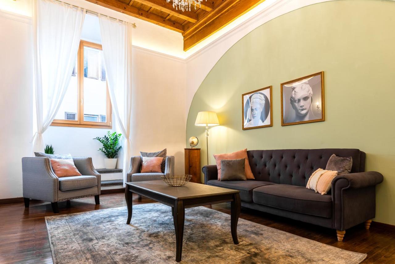 Historic Center Palace - Huge 4 Bedrooms Santa Croce Apartment - By Likehome佛罗伦萨 外观 照片