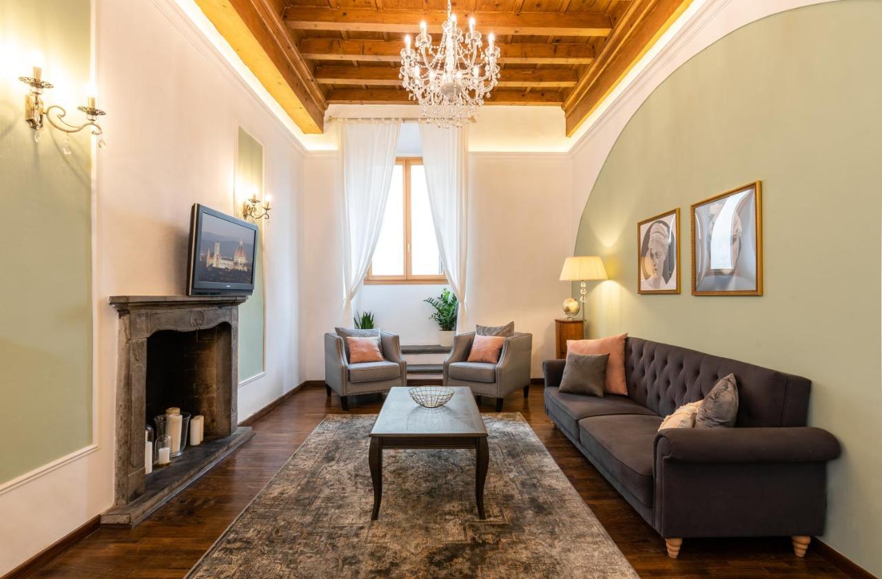 Historic Center Palace - Huge 4 Bedrooms Santa Croce Apartment - By Likehome佛罗伦萨 外观 照片