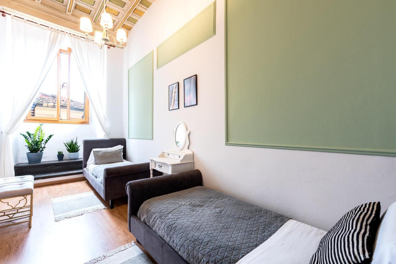 Historic Center Palace - Huge 4 Bedrooms Santa Croce Apartment - By Likehome佛罗伦萨 外观 照片